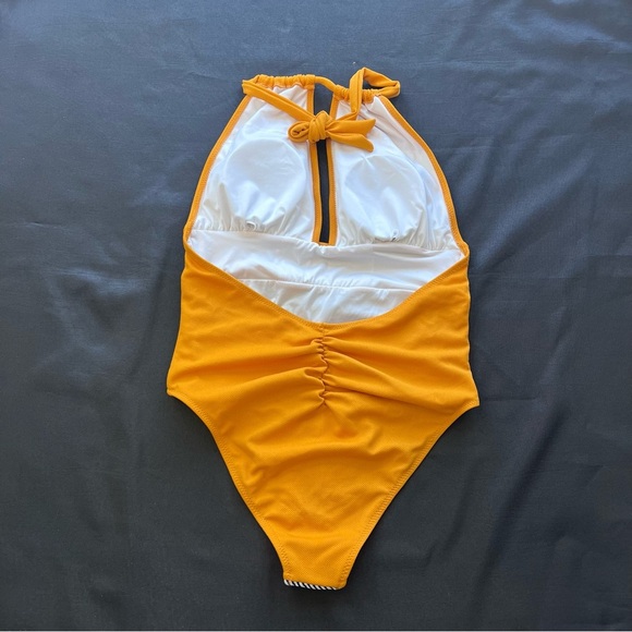 ****NWT****Cupshe Swimwear - One Piece w/ halter neckline - Picture 4 of 7